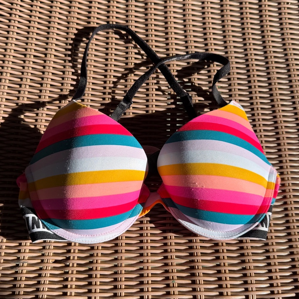 VICTORIA’s SECRET PINK Wear Everywhere Push Up Bra Striped 32C